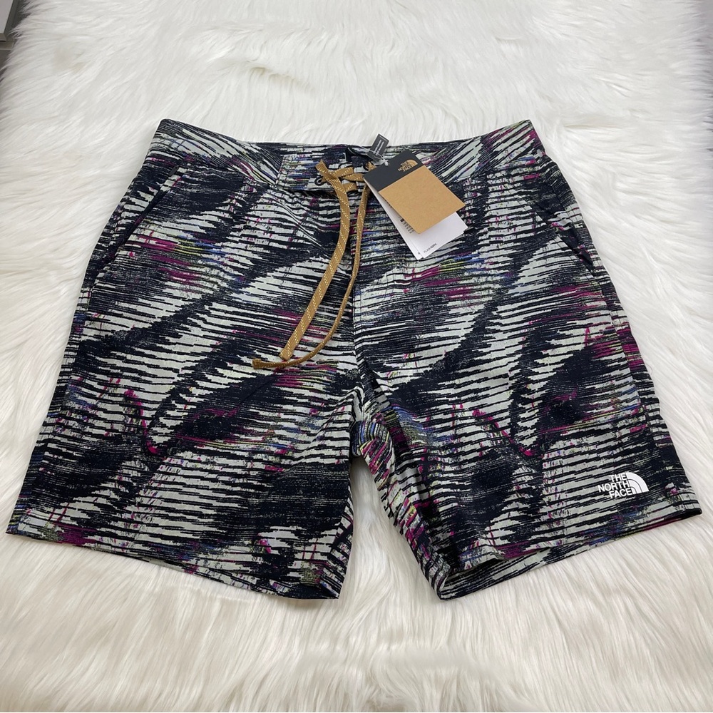 North Face Class V TNF Black Beta Boardshorts Men’s Size 34 NWT MSRP $75